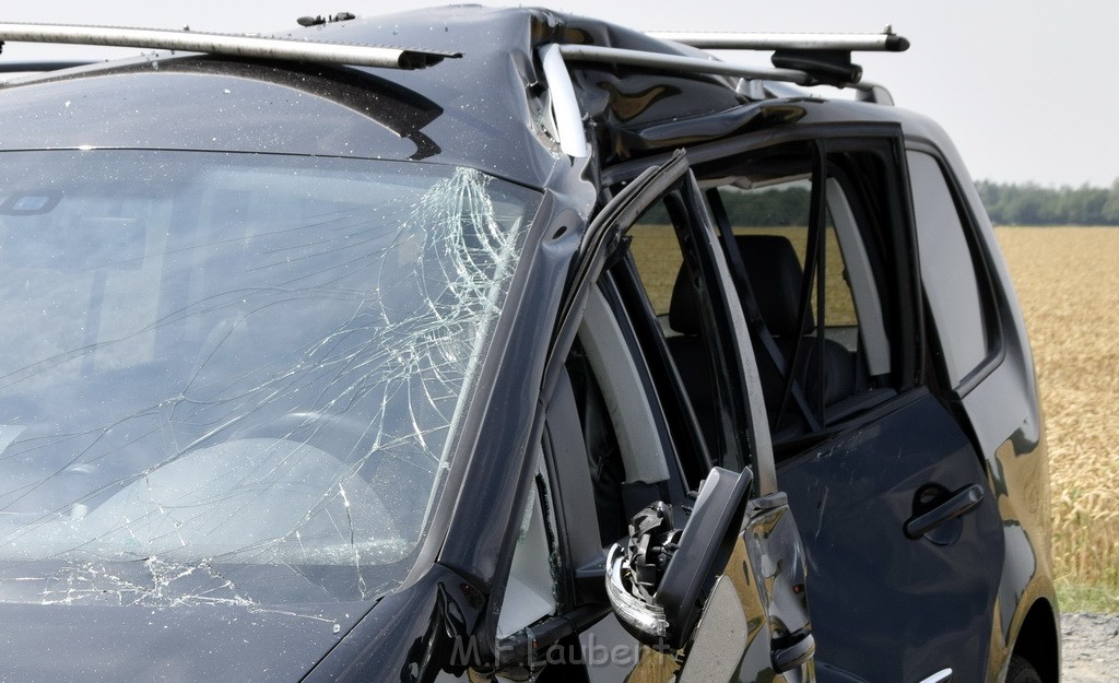 Schwerer Krad Pkw Unfall Koeln Porz Libur Liburer Landstr (Krad Fahrer nach Tagen verstorben) P054.JPG - Miklos Laubert